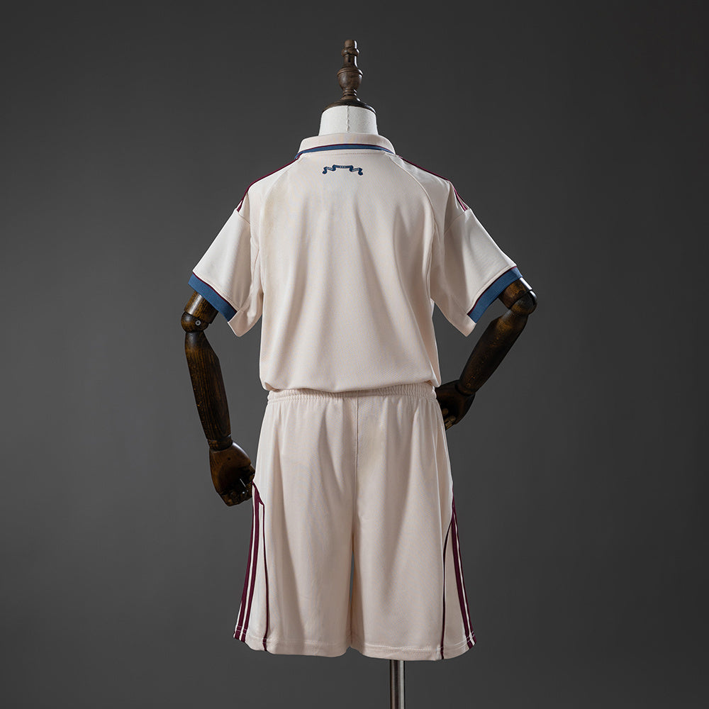 Kit Enfant Ajax 25/26